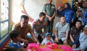 Gubernur Jambi Al Haris melaunching pelaksanaan program nasional Makan Bergizi Gratis atau MBG di Provinsi Jambi, Senin (17/02/2025) pagi. Foto : Istimewa